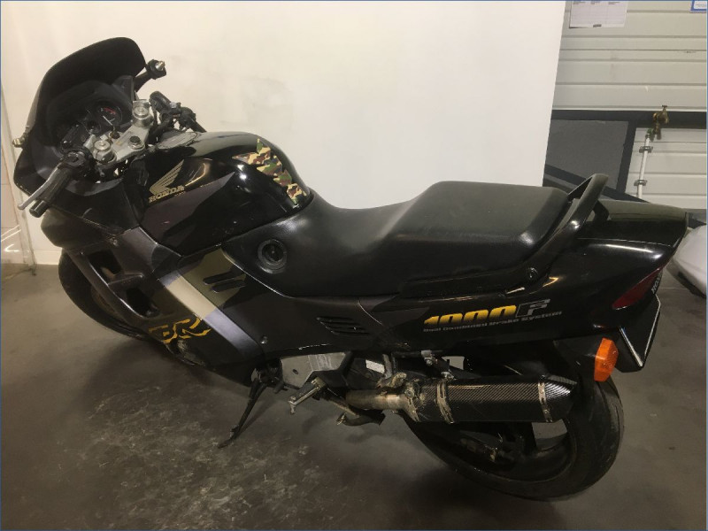HONDA 1000 CBR F 