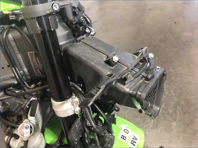 KAWASAKI ZX6R 636 