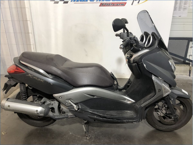 YAMAHA 125 XMAX 