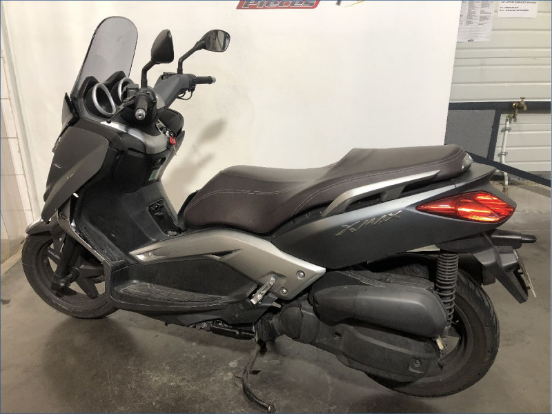 YAMAHA 125 XMAX 