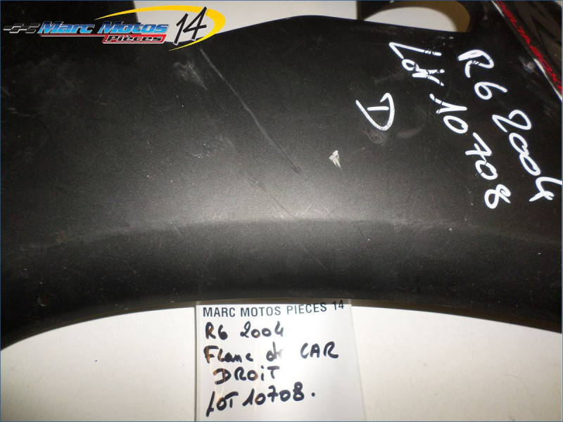 FLANC DE CARENAGE DROIT YAMAHA R6 2004