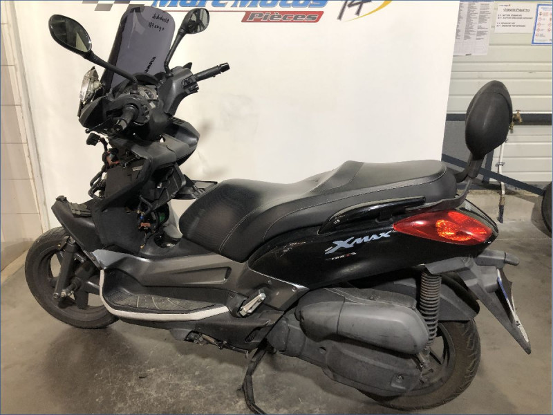 YAMAHA 125 XMAX 