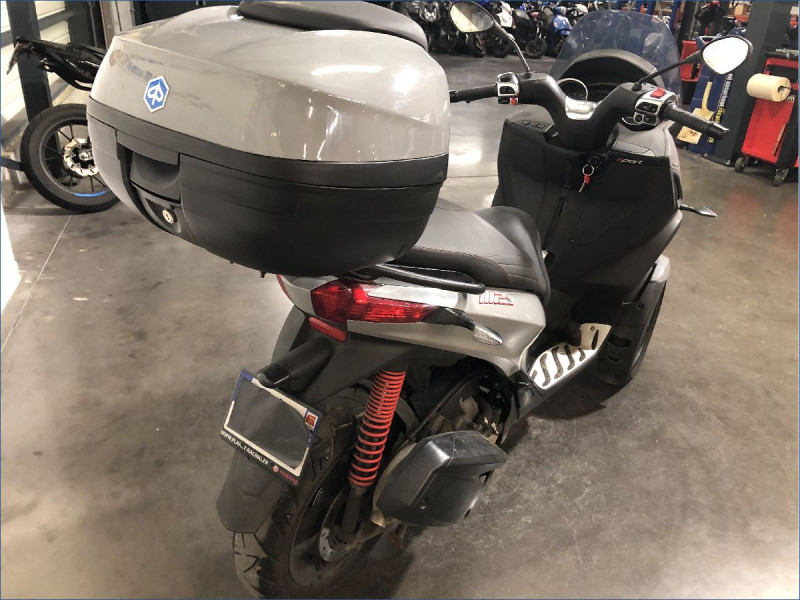 PIAGGIO 300 MP3 HPE LT