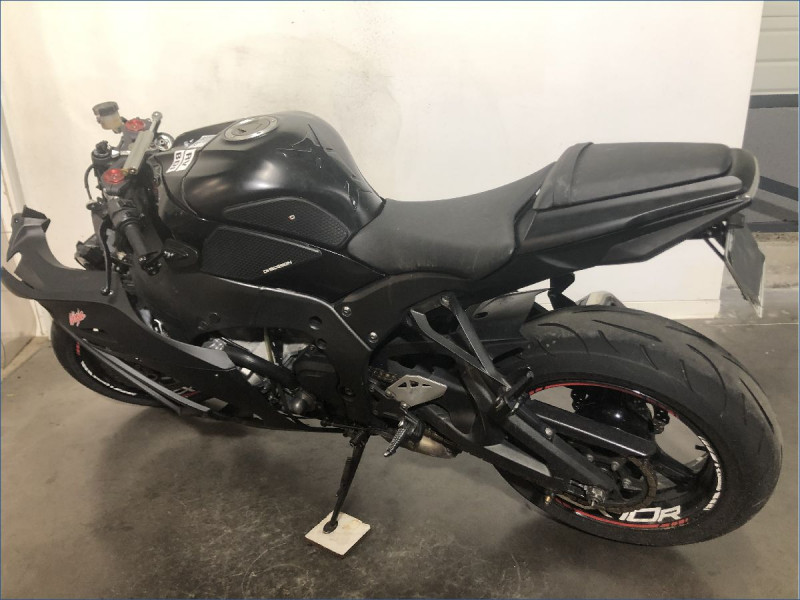 KAWASAKI ZX10R 