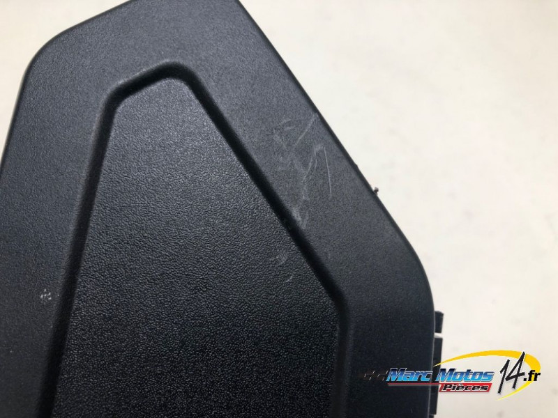 BOITE A OUTILS HONDA 1100 AFRICA TWIN 2021