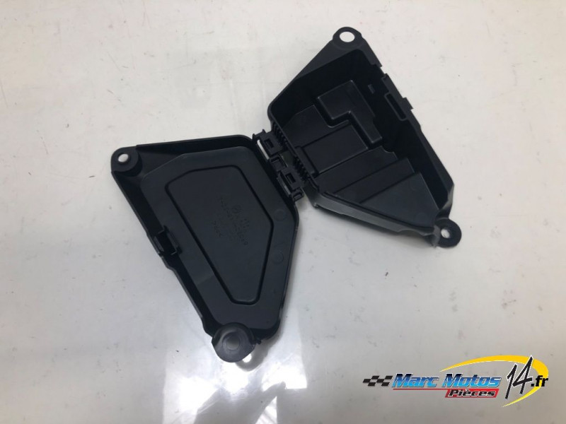 BOITE A OUTILS HONDA 1100 AFRICA TWIN 2021