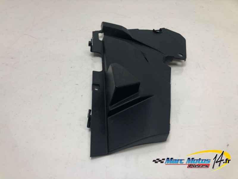 CACHE LATERAL INTERMEDIAIRE DROIT HONDA 1100 AFRICA TWIN 2021