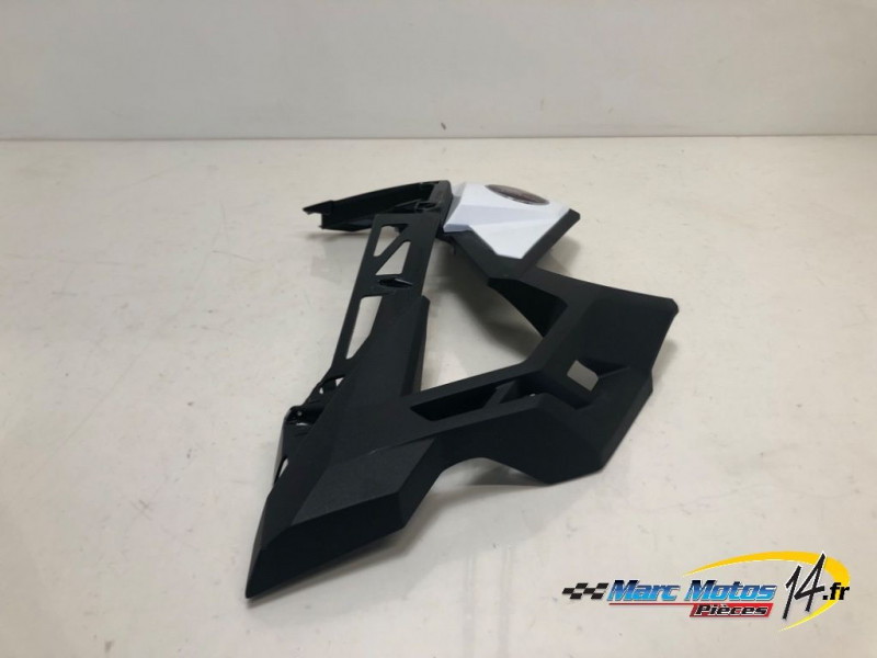 ECOPE DE RADIATEUR DROITE HONDA 1100 AFRICA TWIN 2021