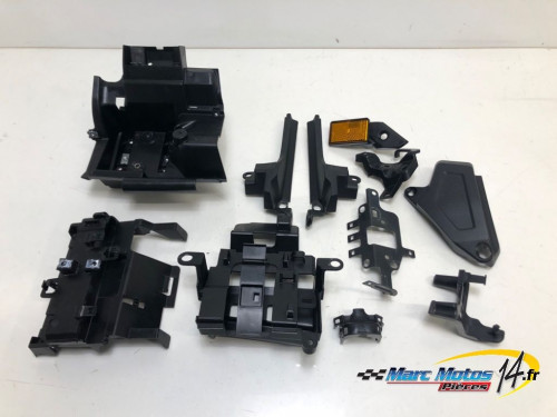 PLASTIQUES ET CAOUTCHOUCS DIVERS HONDA 1100 AFRICA TWIN 2021