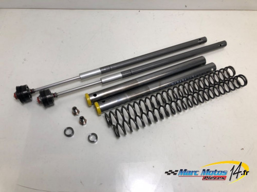 INTERIEUR DE FOURCHE HONDA 1100 AFRICA TWIN 2021