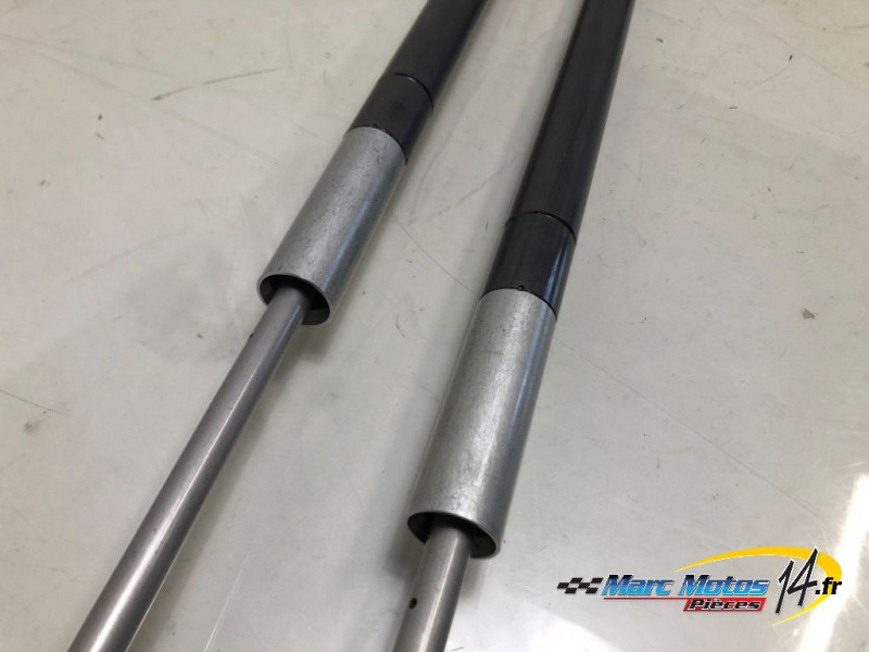 INTERIEUR DE FOURCHE HONDA 1100 AFRICA TWIN 2021