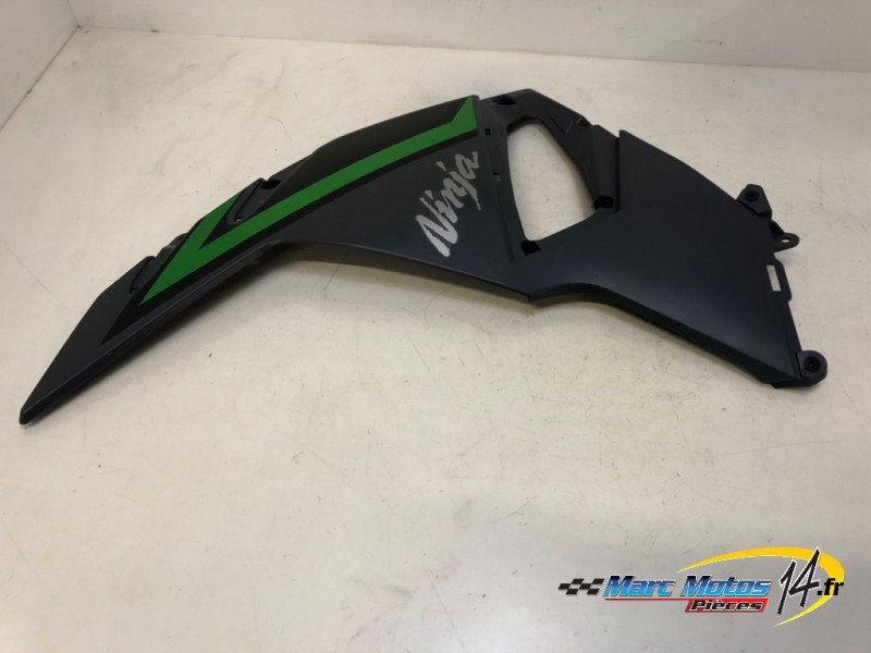 FLANC DE CARENAGE GAUCHE KAWASAKI 500 NINJA 2025