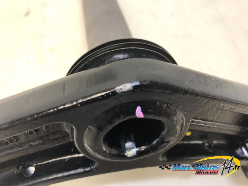 TE DE FOURCHE INFERIEUR KAWASAKI 500 NINJA 2025