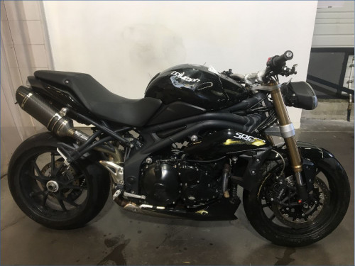 TRIUMPH 1050 SPEED TRIPLE 
