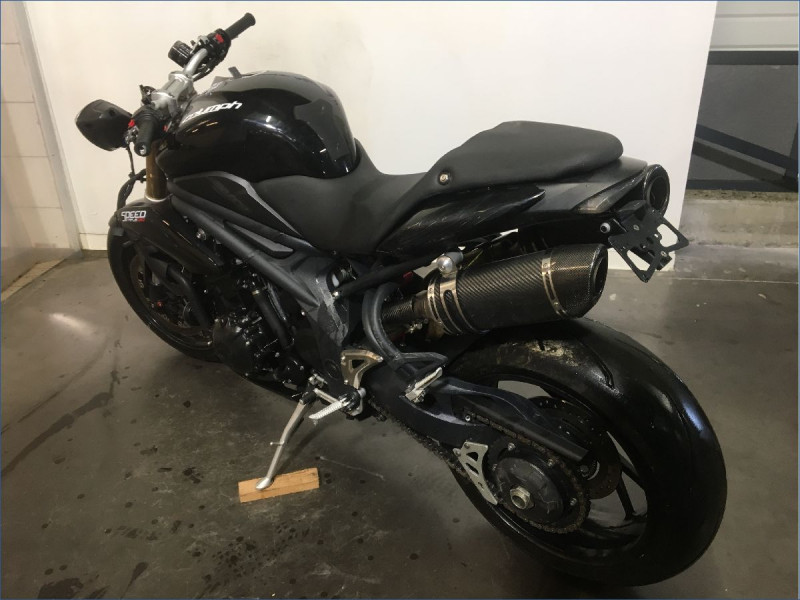 TRIUMPH 1050 SPEED TRIPLE 