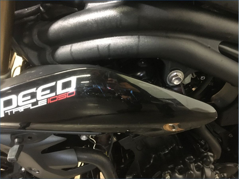 TRIUMPH 1050 SPEED TRIPLE 