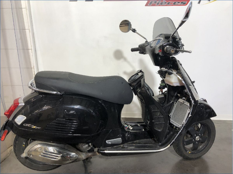 PIAGGIO 300 VESPA GTS 