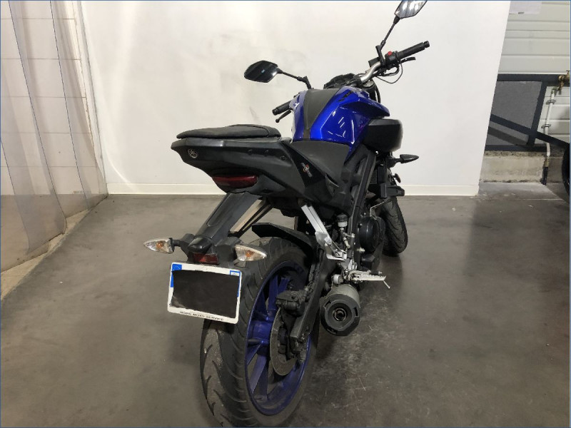 YAMAHA MT125 