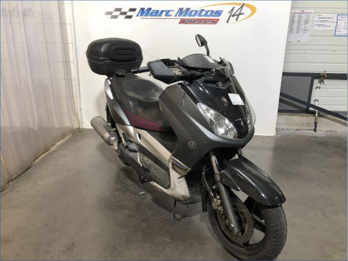 YAMAHA 125 XMAX 