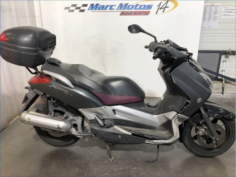 YAMAHA 125 XMAX 