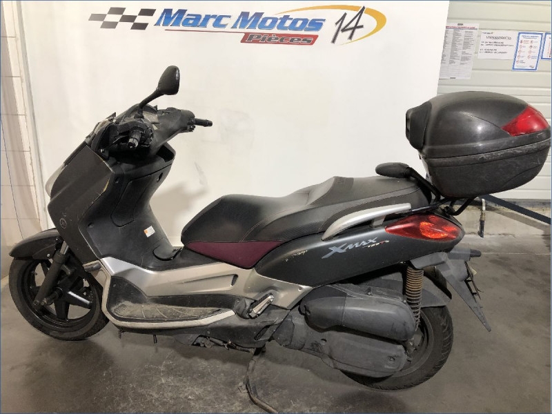YAMAHA 125 XMAX 