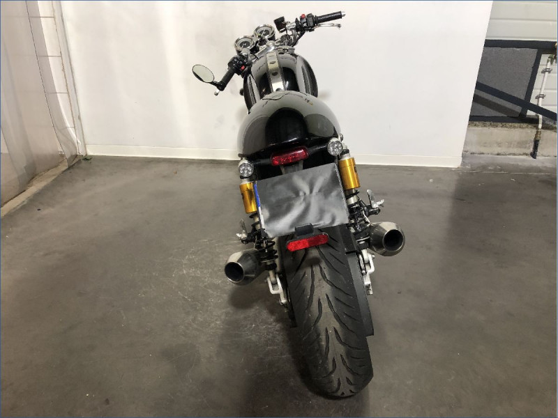 TRIUMPH 1200 THRUXTON RS