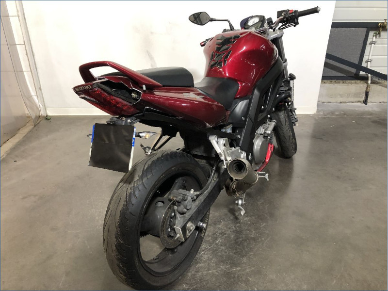 SUZUKI 650 SV N
