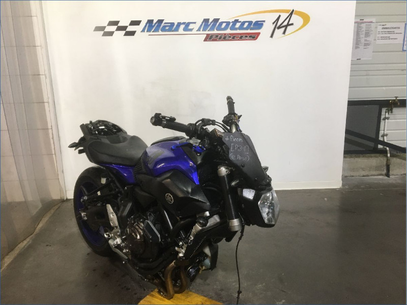 YAMAHA MT07 
