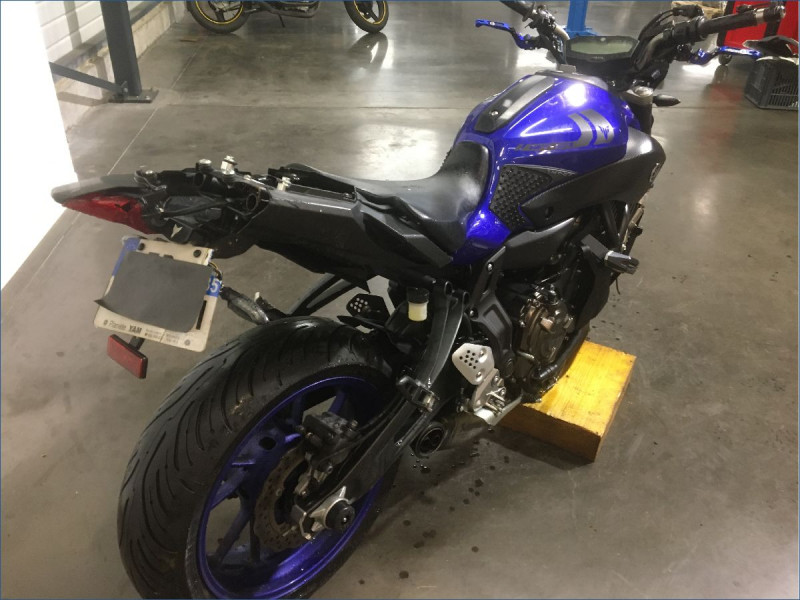 YAMAHA MT07 