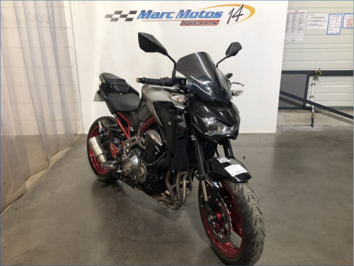 KAWASAKI Z900 