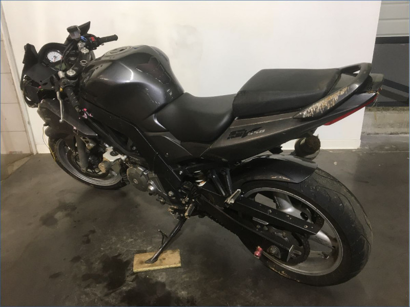 SUZUKI 650 SV S