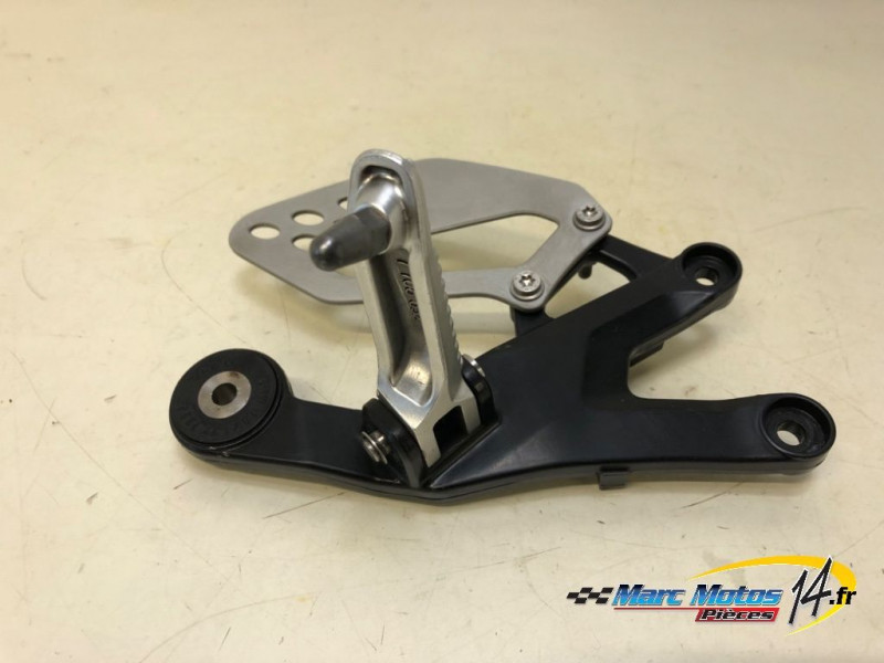 PLATINE AVANT DROITE BMW S1000RR 2012