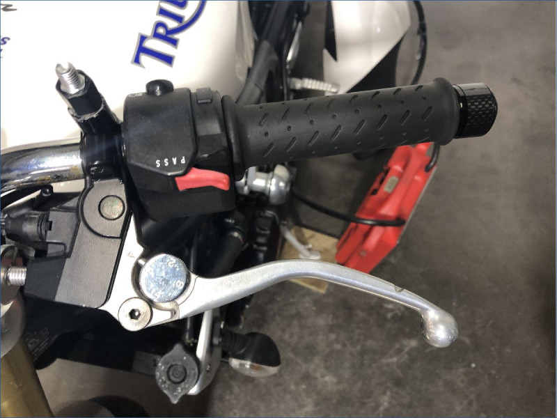 TRIUMPH 1050 SPEED TRIPLE 