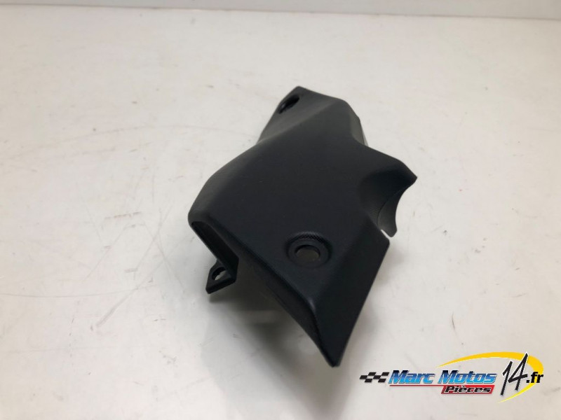 CACHE LATERAL INTERMEDIAIRE DROIT YAMAHA MT07 TRACER 2022