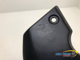 CACHE LATERAL INTERMEDIAIRE GAUCHE YAMAHA MT07 TRACER 2022