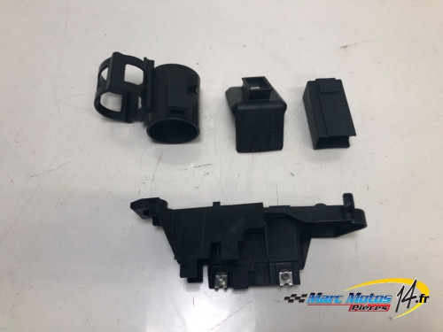 PLASTIQUES ET CAOUTCHOUCS DIVERS YAMAHA MT07 TRACER 2022