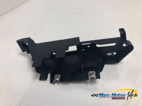 PLASTIQUES ET CAOUTCHOUCS DIVERS YAMAHA MT07 TRACER 2022