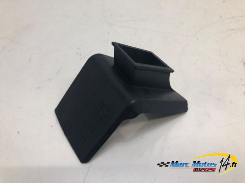 PLASTIQUES ET CAOUTCHOUCS DIVERS YAMAHA MT07 TRACER 2022