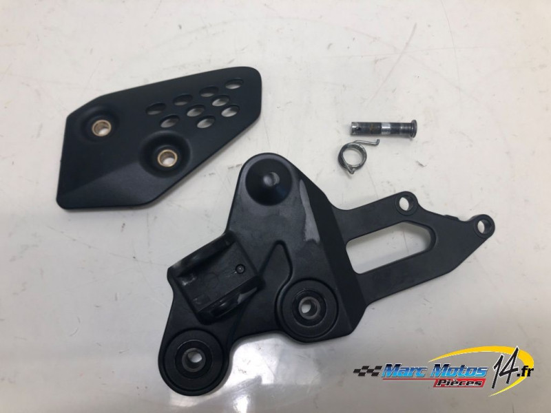 PLATINE AVANT DROITE YAMAHA MT07 TRACER 2022