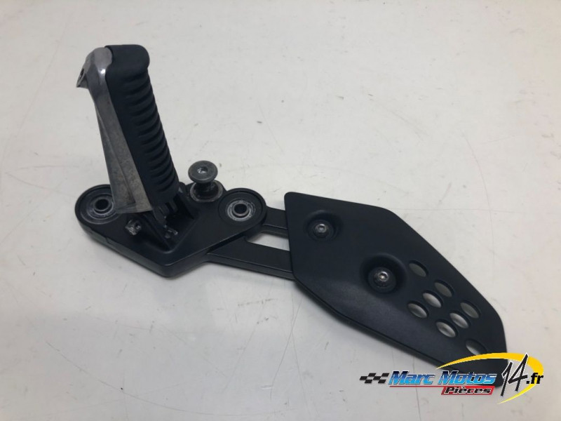 PLATINE AVANT GAUCHE YAMAHA MT07 TRACER 2022