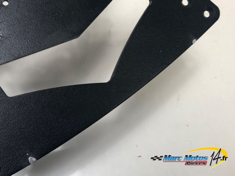 SUPPORT DE PLAQUE YAMAHA MT07 TRACER 2022