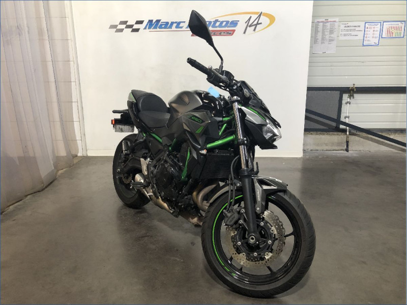 KAWASAKI Z650 