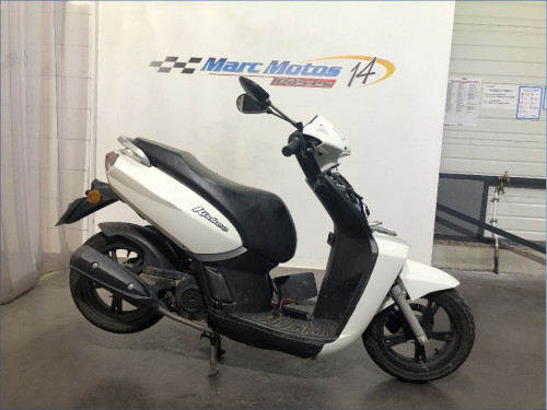 PEUGEOT 50 KISBEE 4T