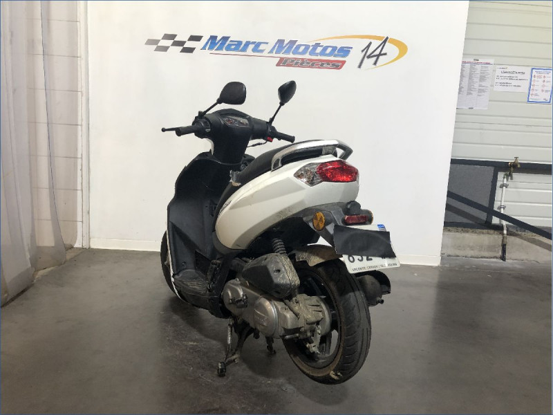 PEUGEOT 50 KISBEE 4T