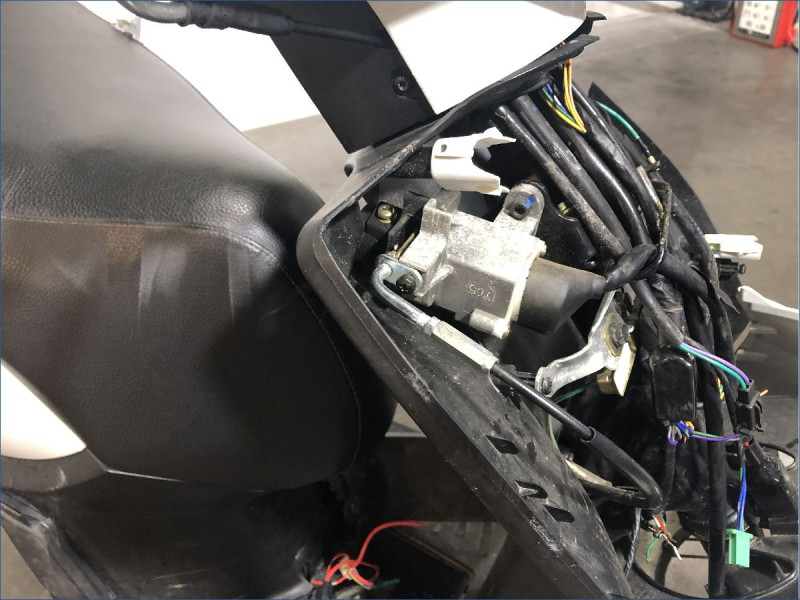 PEUGEOT 50 KISBEE 4T