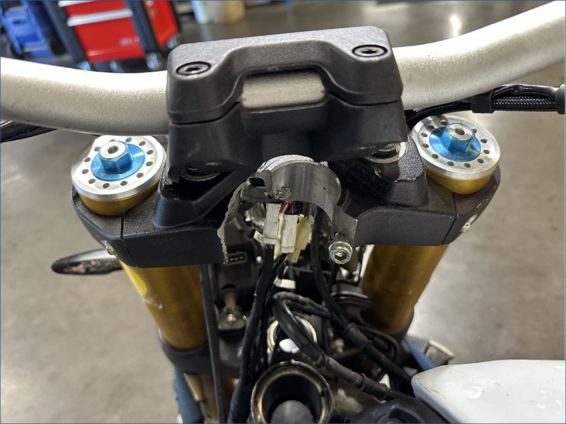 DUCATI 1200 MONSTER S