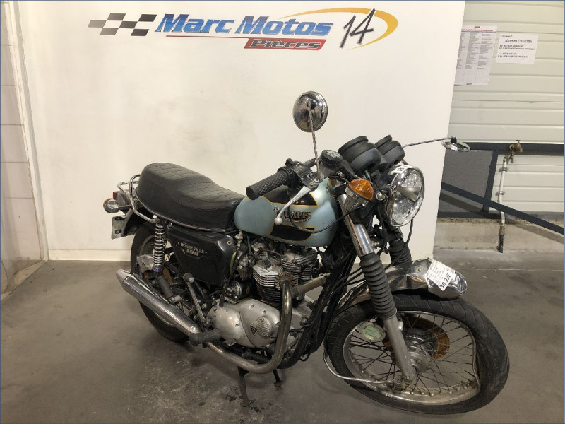 TRIUMPH 750 BONNEVILLE T140 