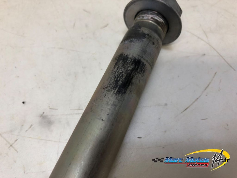 AXE DE BRAS OSCILLANT YAMAHA R1 2008