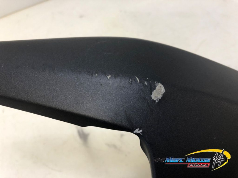 DEMI SABOT GAUCHE YAMAHA R1 2008