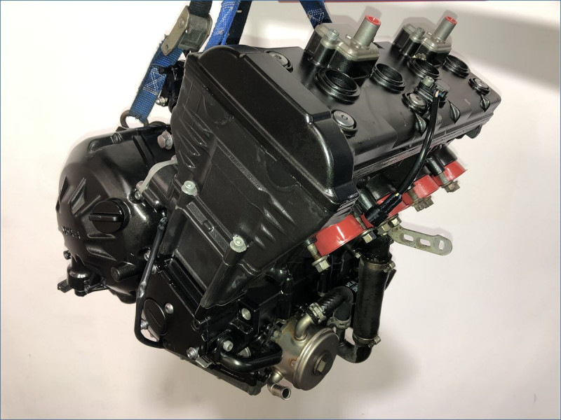 MOTEUR YAMAHA R1 2008